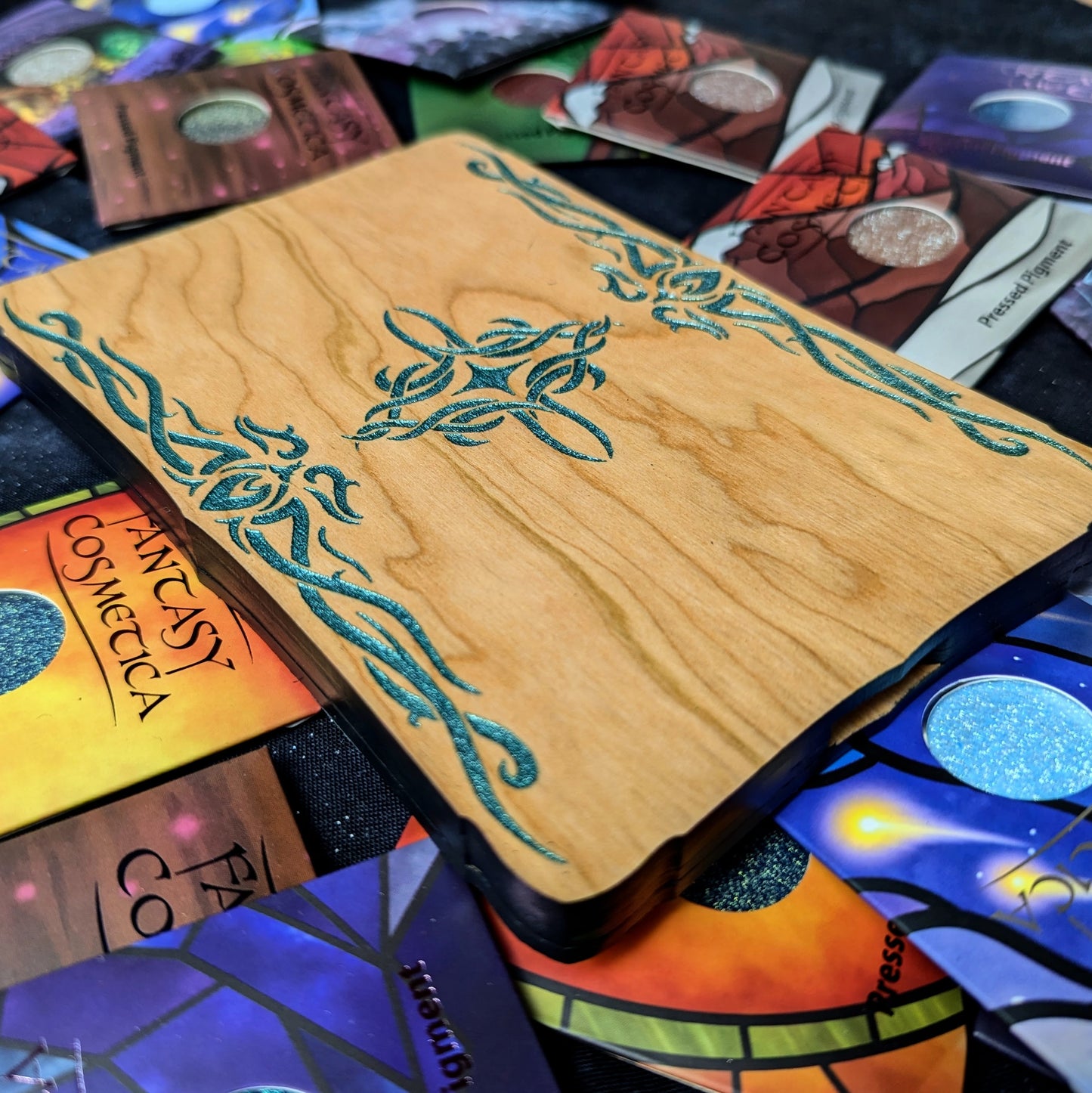 The Palette of Power - Empty Magnetic Palette